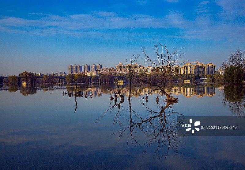 西安秋色风景  浐河秋色图片素材