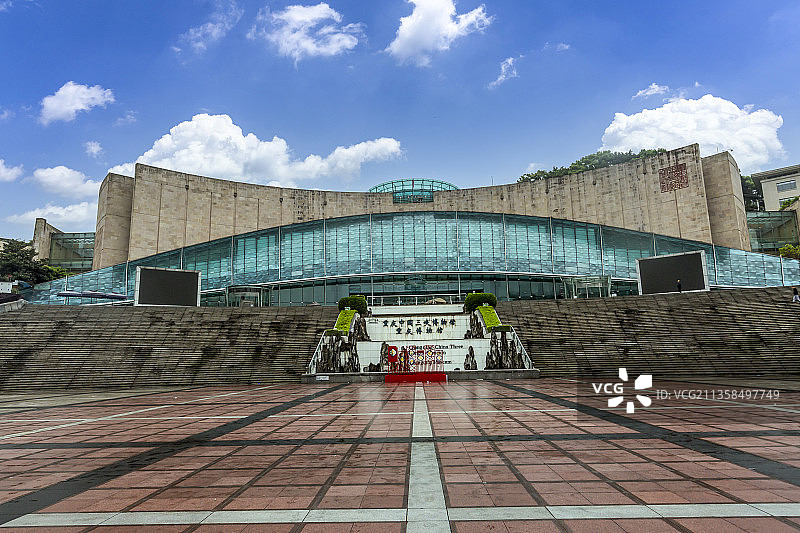 雨后初晴下的重庆中国三峡博物馆图片素材