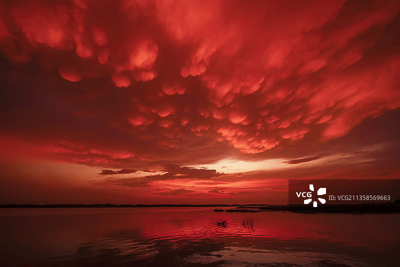 乳状云晚霞图片素材