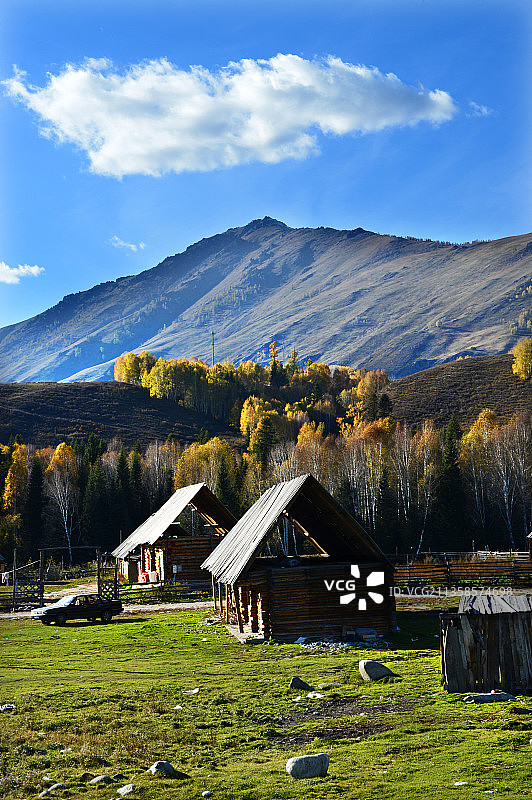 新疆阿勒泰，禾木风光。图片素材