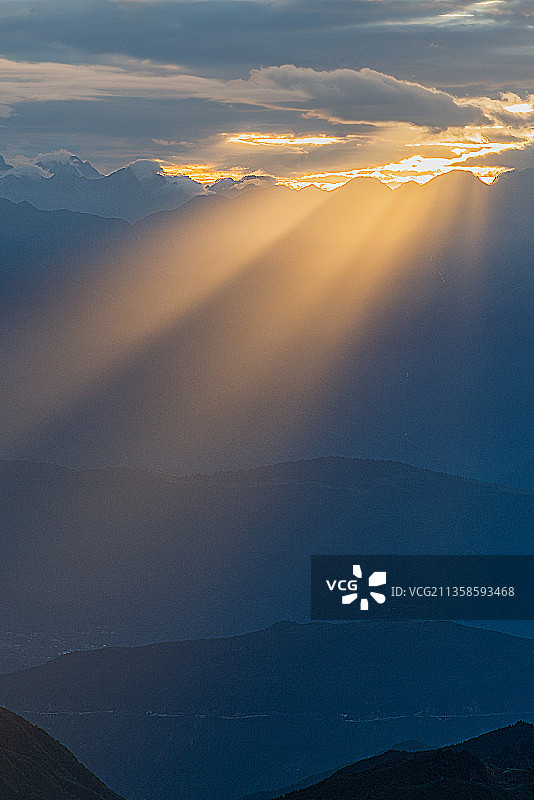 耶稣光图片素材