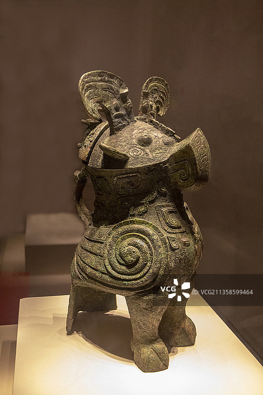 妇好青铜鸮尊（商王武丁，1976年河南安阳殷墟妇好墓出土）图片素材