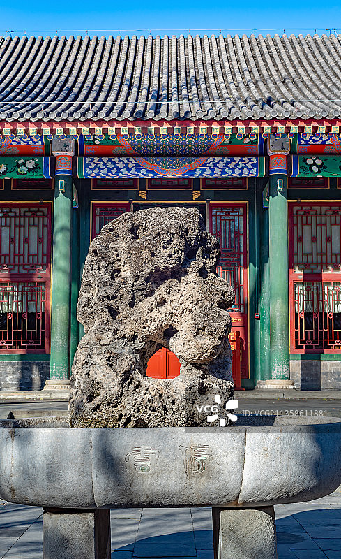 北京恭王府锡晋斋停云太湖石图片素材