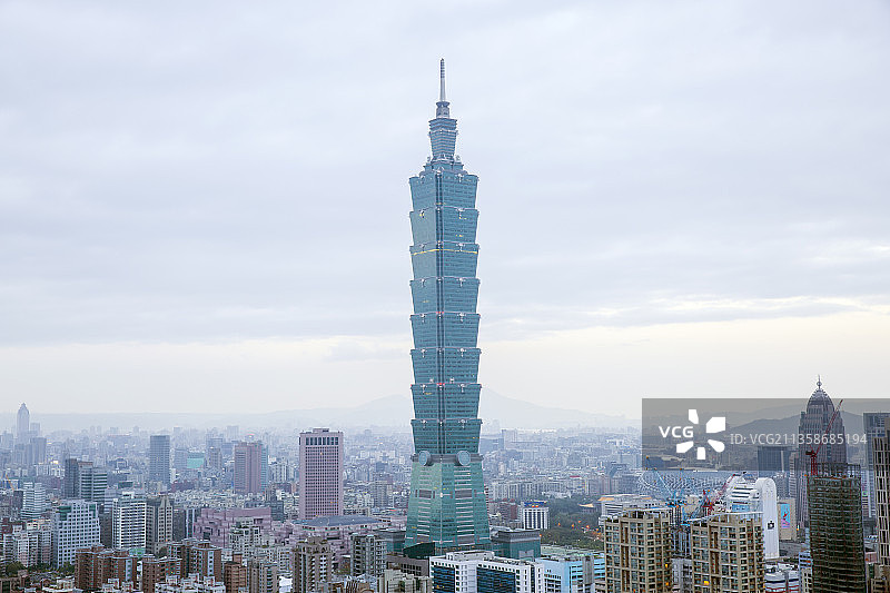台北101大楼和城市风光图片素材