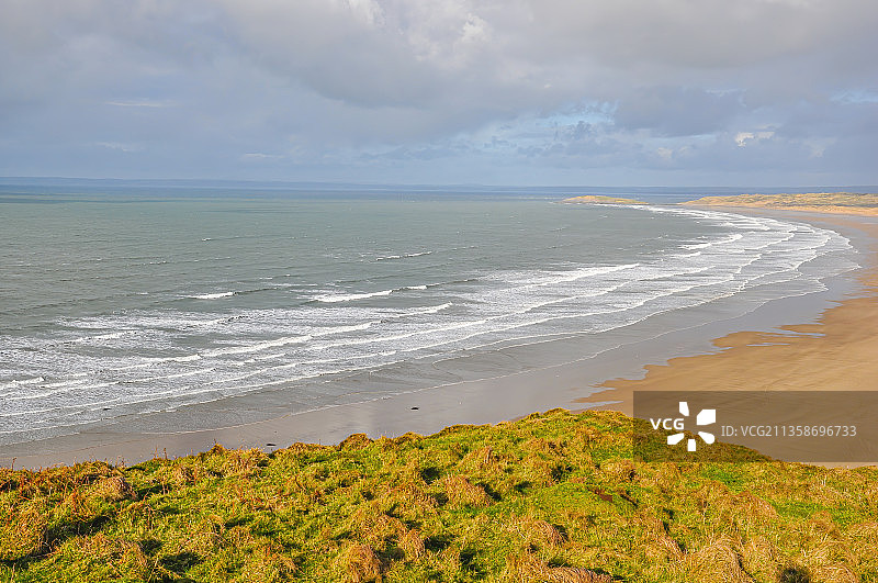欧洲英国威尔士斯旺西的沙滩海岸图片素材