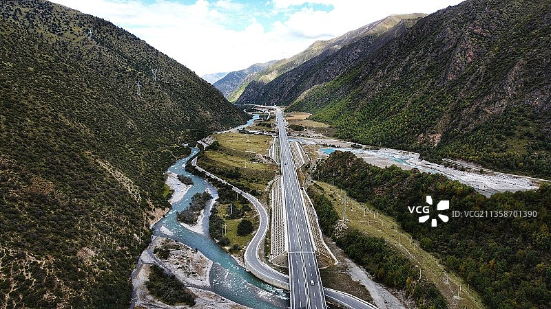 林拉公路 高原高速图片素材
