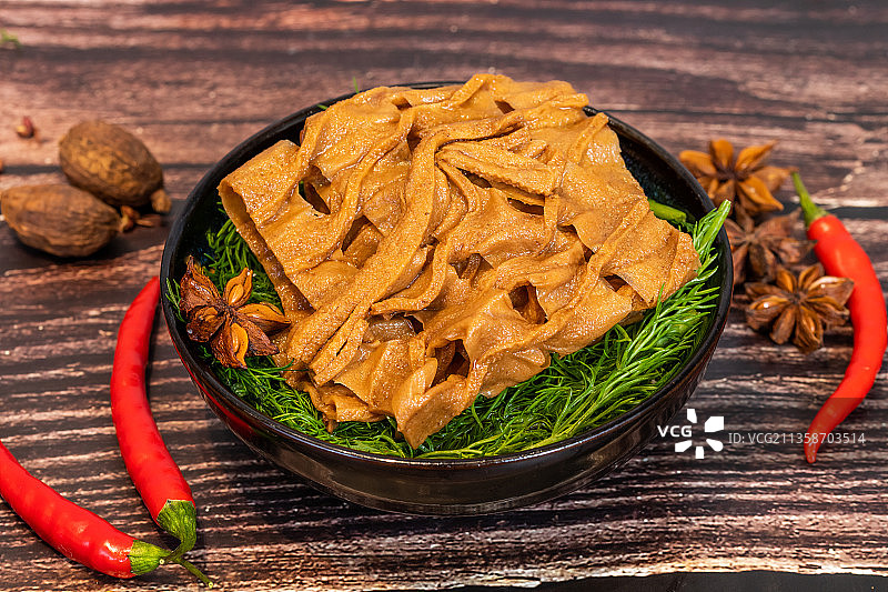 木板背景广西桂林米粉老友粉食材花干图片素材