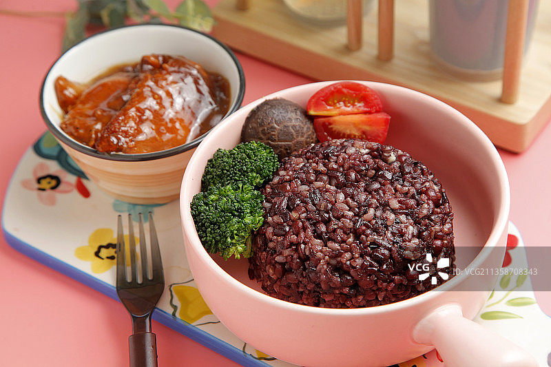 浇汁鱼排套餐图片素材