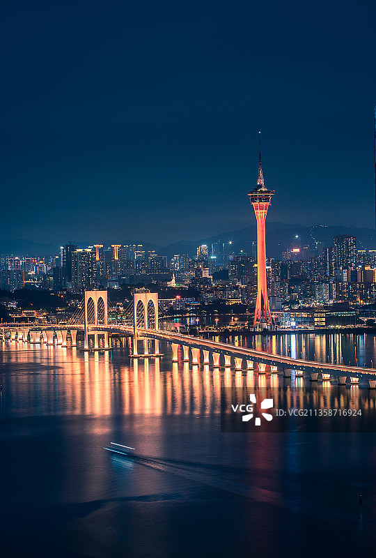 澳门旅游塔西湾大桥城市夜景图片素材