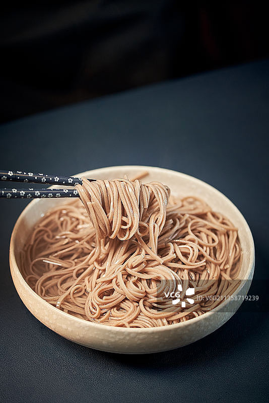 一碗荞麦面图片素材