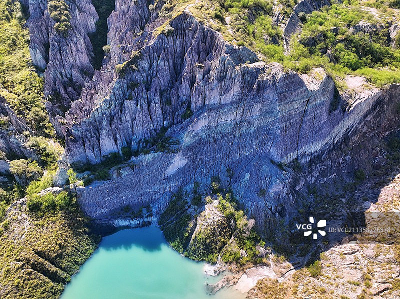 云南元江彩色石膏林图片素材