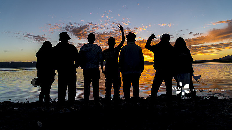 青海大柴旦翡翠湖图片素材