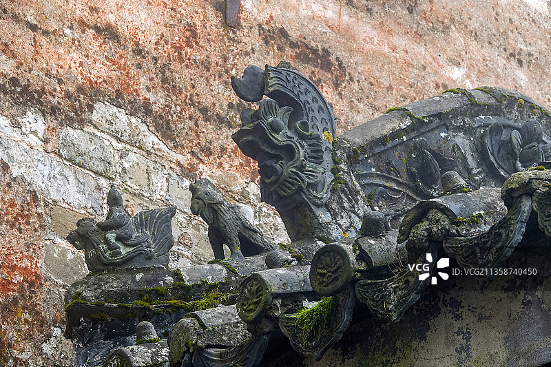 湖北武当山屋脊石像图片素材