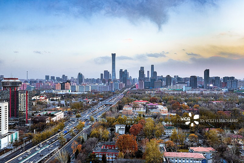 北京国贸公路和亮马桥使馆区图片素材