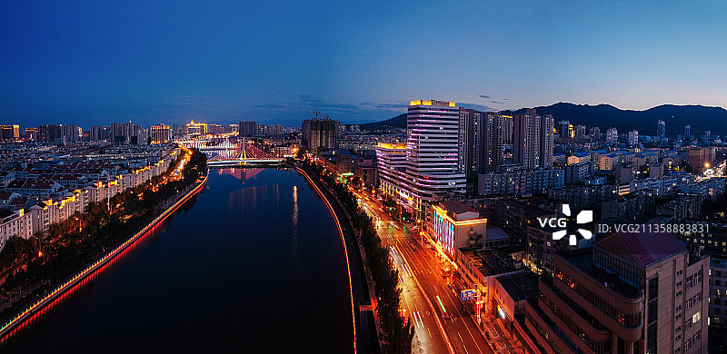张家口 桥西区 展览馆 夜景 百盛购物 中联大厦 尚峰广场图片素材