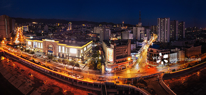 张家口 桥西区 展览馆 夜景 百盛购物 中联大厦 尚峰广场图片素材