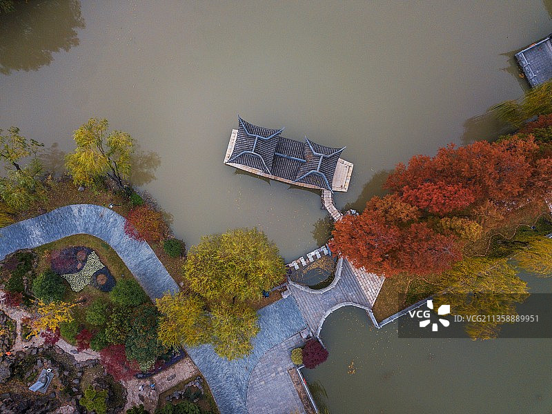 江苏省淮安市清晏园秋天景色图片素材