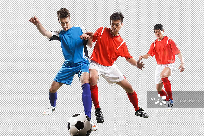 足球运动员踢球图片素材