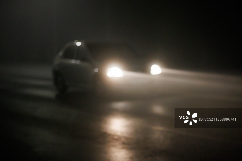 空荡荡的停车场图片素材