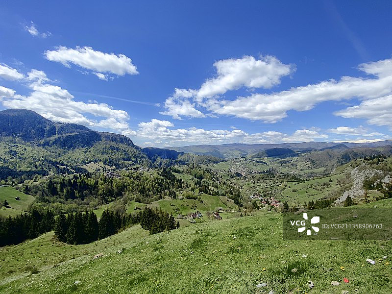 在天空衬托下的风景图片素材