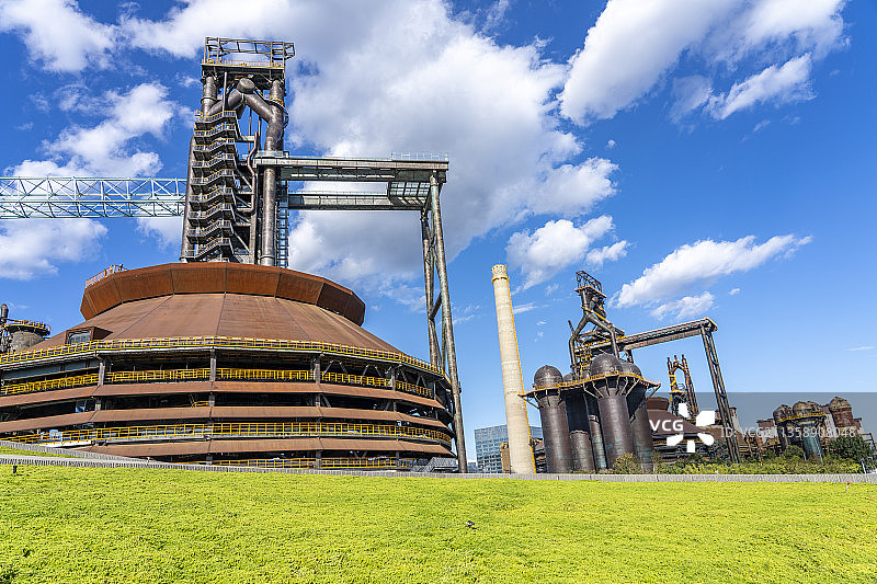 夏天首钢园工业建筑风光图片素材