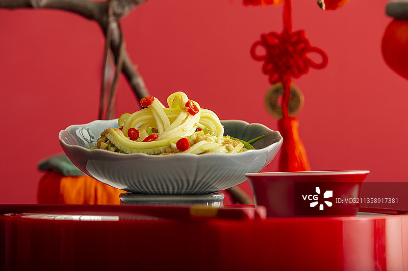 春节美食系列，捞汁西葫芦丝静物图片素材