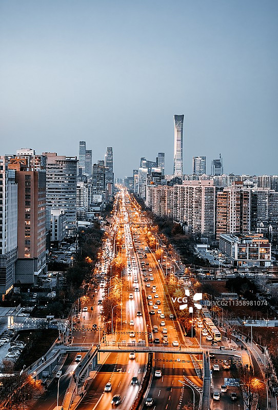 北京国贸三环街道车流夜景图片素材