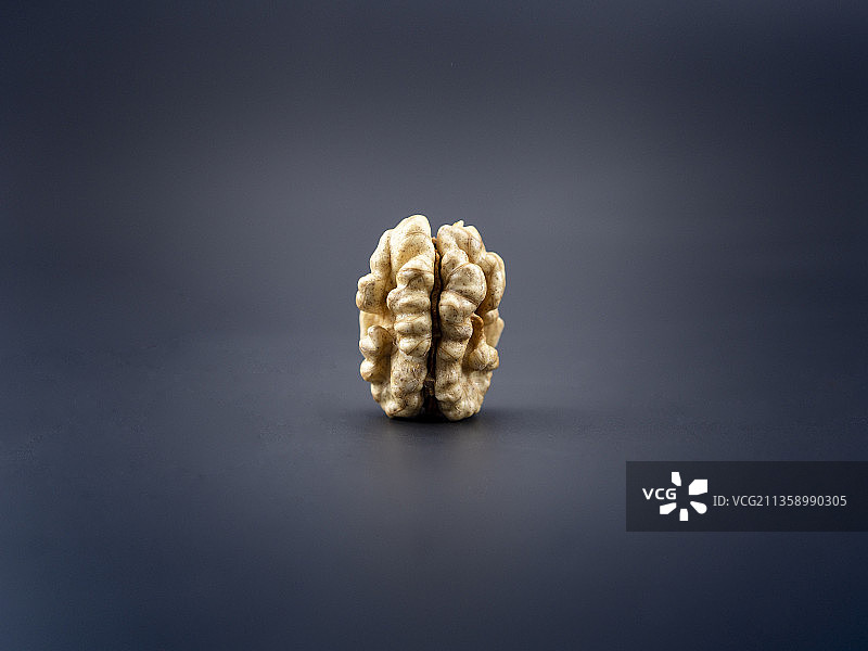 鲜核桃图片素材