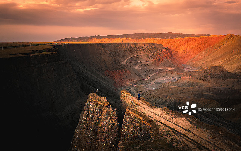 中国新疆塔城安集海大峡谷自然风光图片素材
