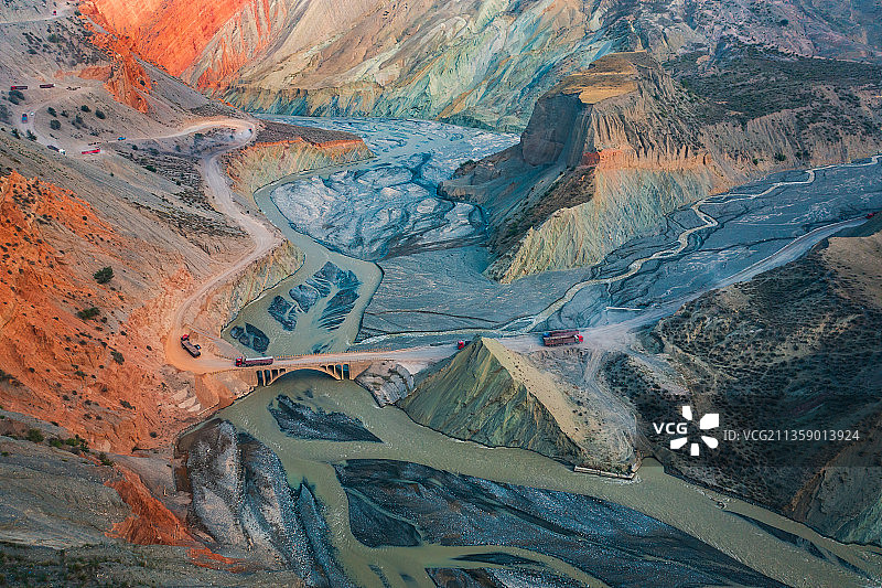 中国新疆塔城安集海大峡谷自然风光图片素材