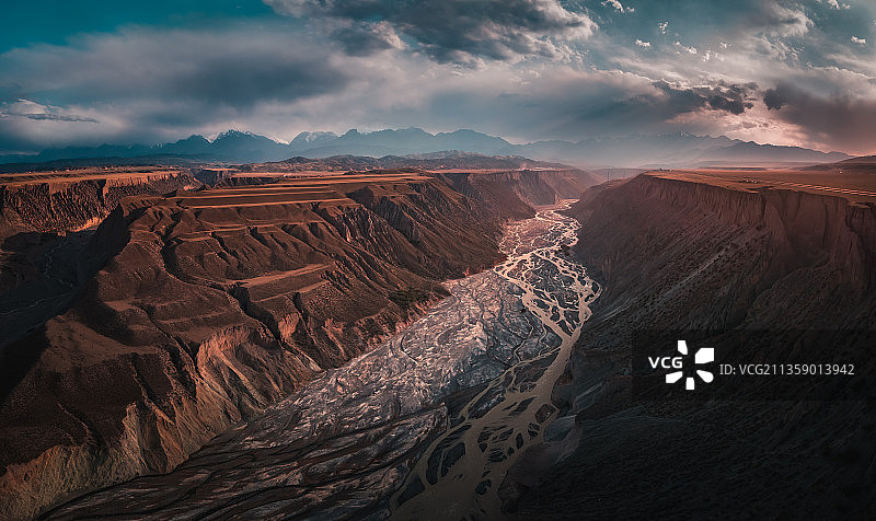 中国新疆塔城安集海大峡谷自然风光图片素材