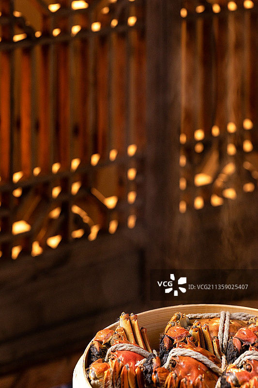 蒸笼中的螃蟹图片素材