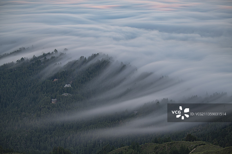 美国加州塔玛佩利斯山的壮丽风光图片素材