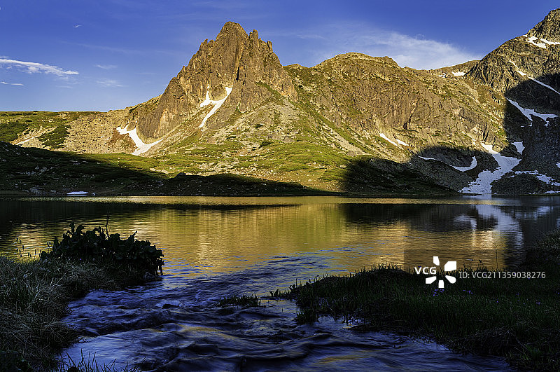 保加利亚里拉山湖区山景风光图片素材