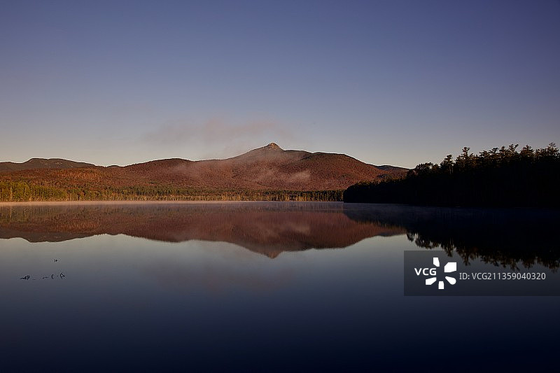 美国新罕布什尔州坦沃思的湖泊美景图片素材