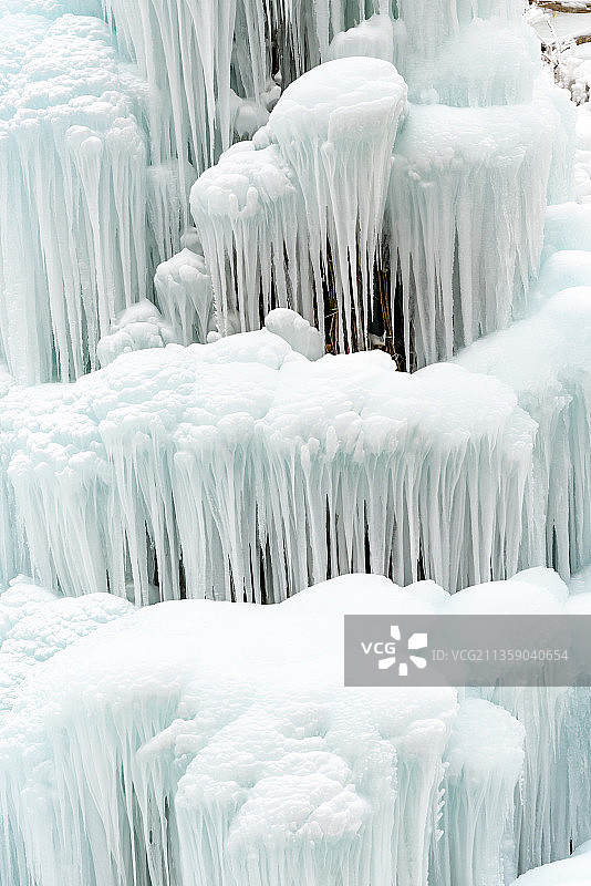 冬季冰凌冰瀑自然景观图片素材