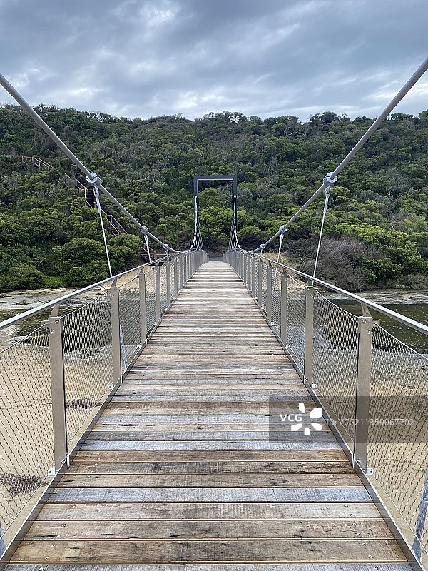 澳大利亚维多利亚州坎贝尔港的空旷人行天桥图片素材