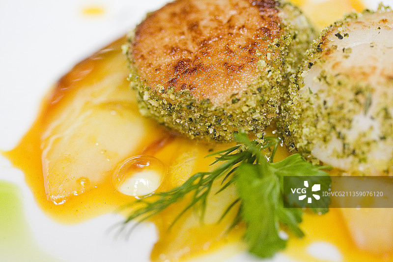 盘子里食物的特写镜头图片素材