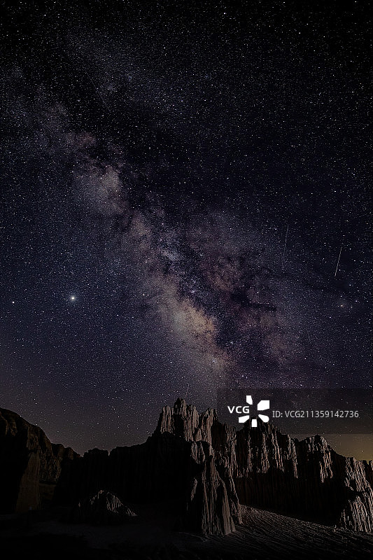 香辣鲜虾沙拉图片素材