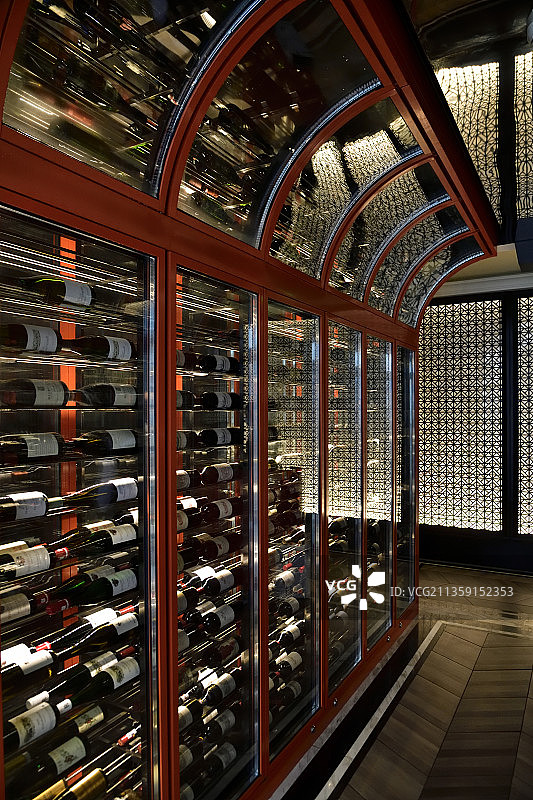 酒柜长廊图片素材