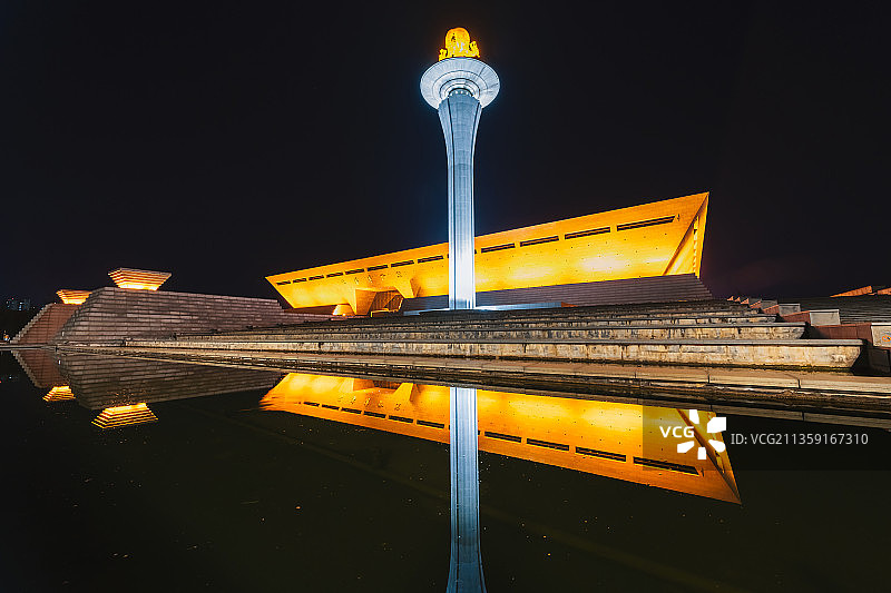 洛阳博物馆夜景户外风光图片素材