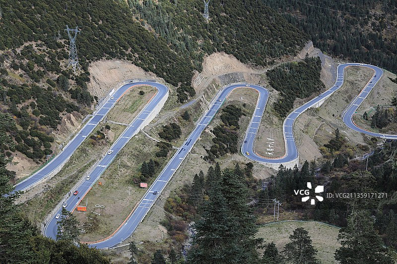 天路十八弯图片素材