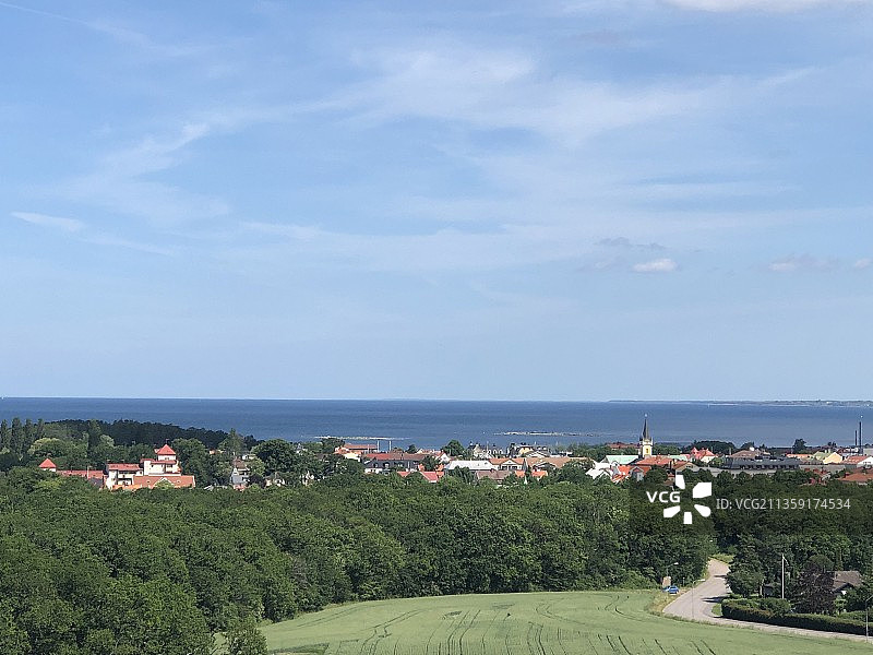 瑞典博里霍尔摩海边城镇高角度景观图片素材