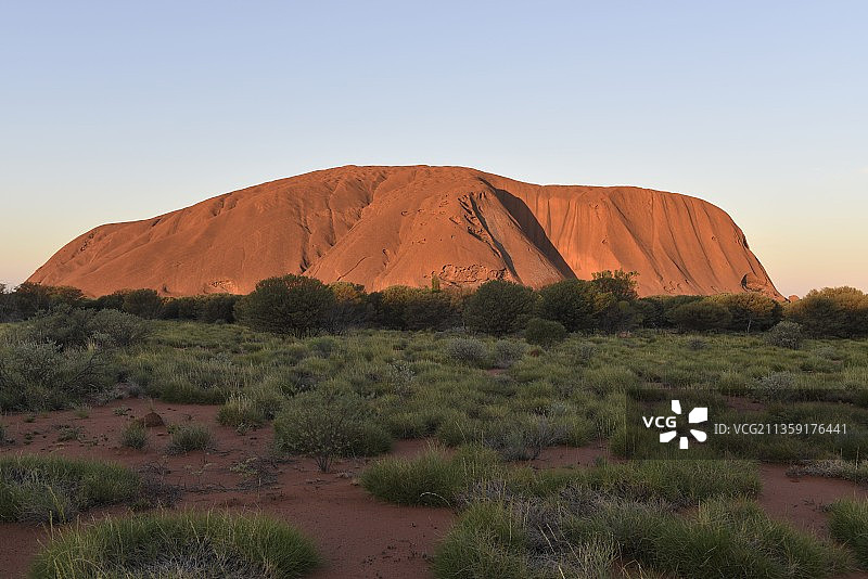 澳大利亚沙漠与晴朗天空景观图片素材