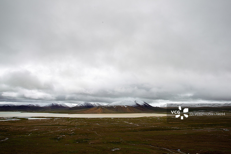 在天空衬托下的风景图片素材