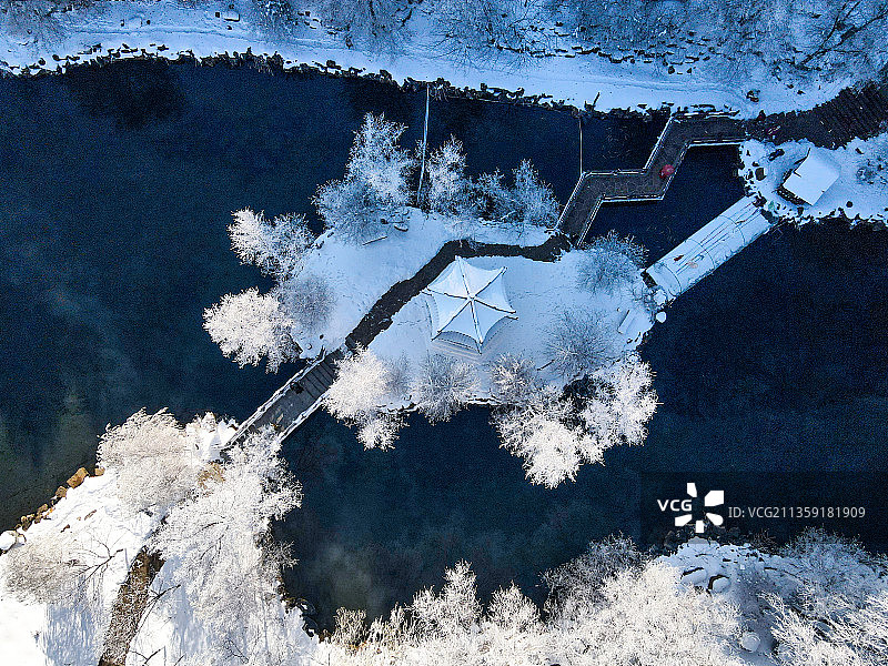 “雾凇岛”—航拍本溪水洞图片素材