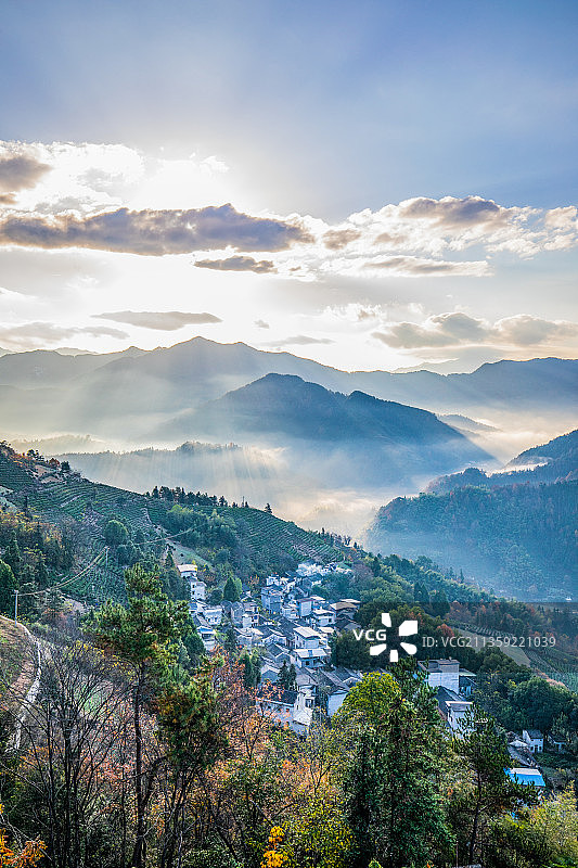 皖南安徽歙县石潭塔川秋色风光图片素材