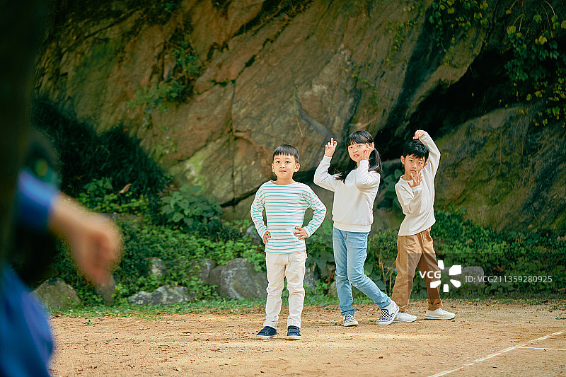 标签：玩耍，儿童，一起，朋友，乐趣图片素材