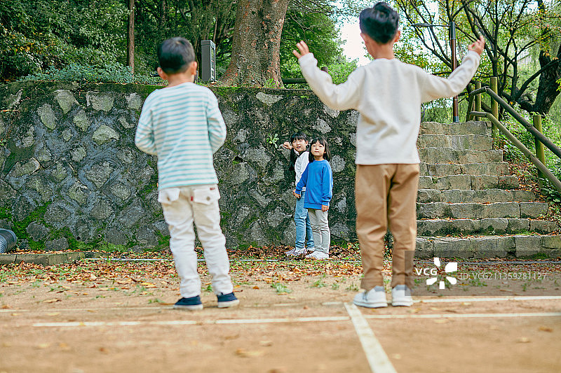 标签：玩耍，儿童，一起，朋友，乐趣图片素材