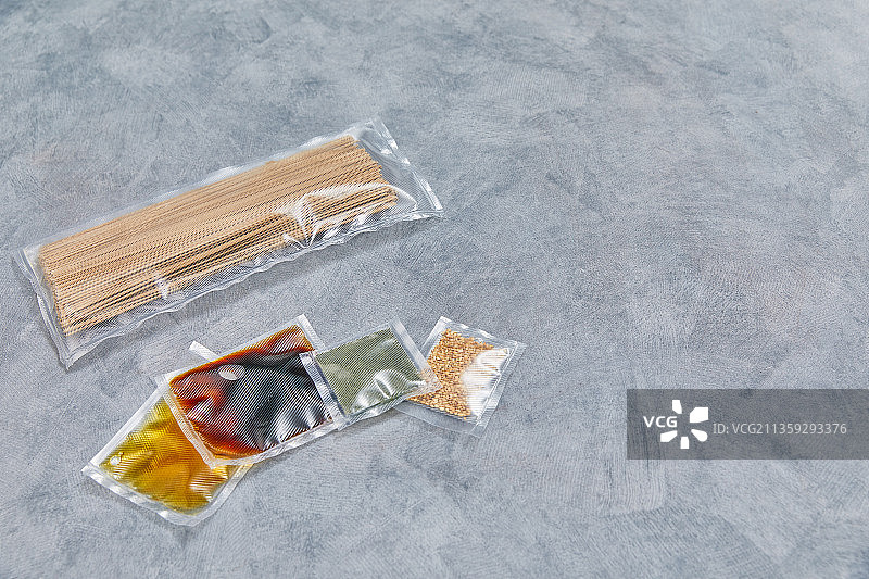 荞麦面套餐：紫苏油、食材、方便食品图片素材
